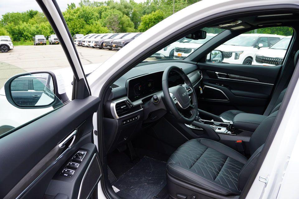 new 2025 Kia Telluride car, priced at $44,363