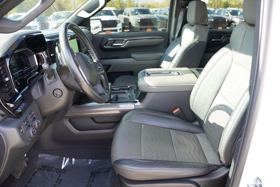 used 2022 Chevrolet Silverado 1500 car, priced at $47,889