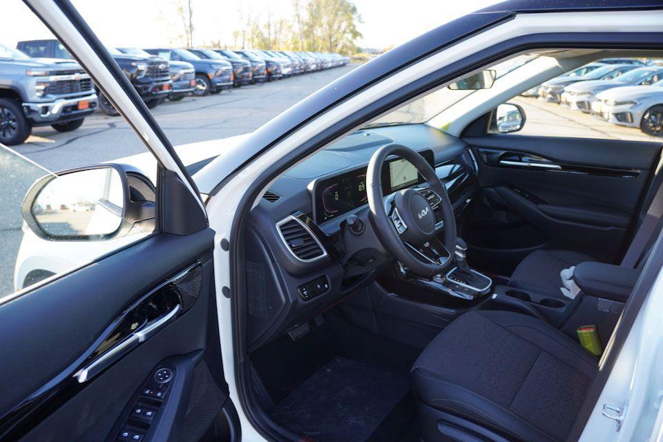 new 2026 Kia Seltos car, priced at $26,554