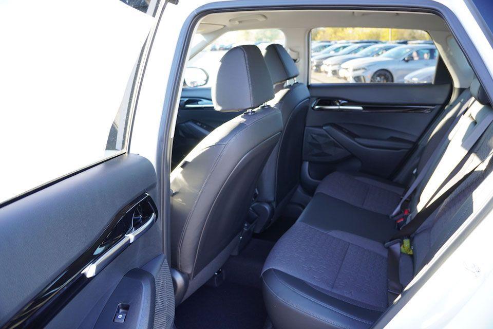 new 2026 Kia Seltos car, priced at $26,554