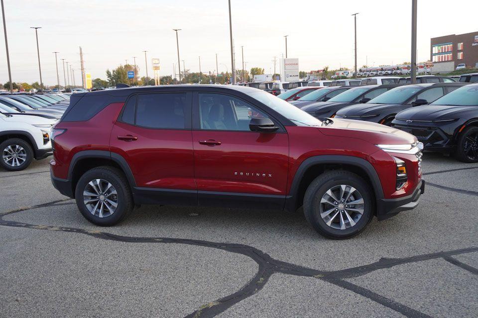 new 2025 Chevrolet Equinox car, priced at $31,070