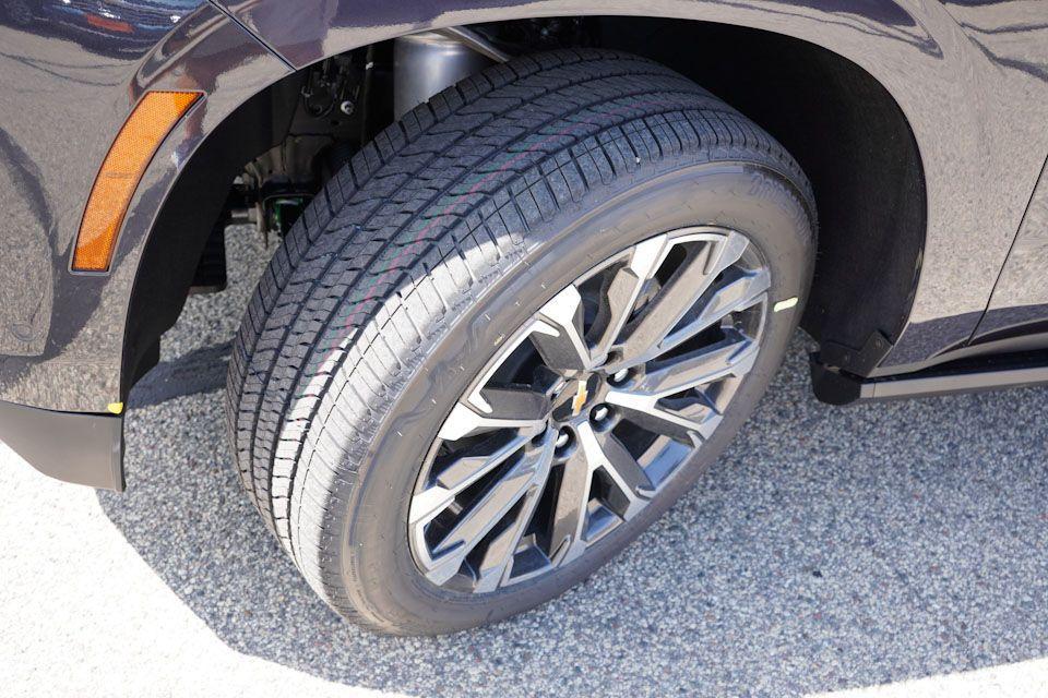 new 2025 Chevrolet Suburban car, priced at $84,530