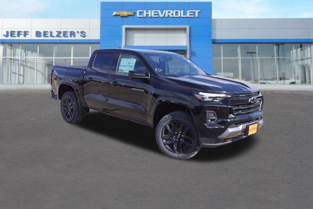 new 2025 Chevrolet Colorado car, priced at $43,995