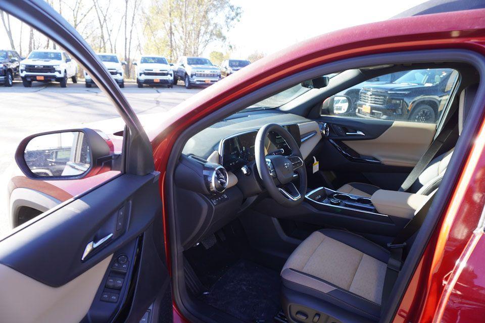 new 2025 Chevrolet Equinox car, priced at $34,525