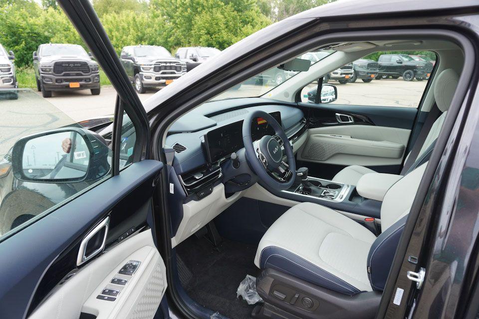 new 2026 Kia Carnival car, priced at $48,817