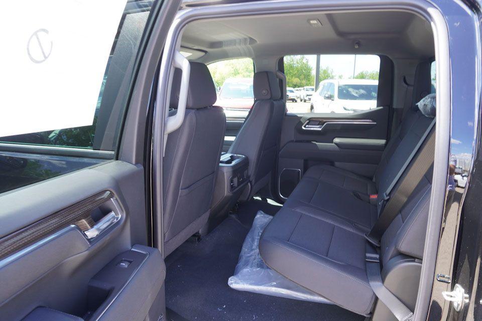 new 2025 Chevrolet Silverado 1500 car, priced at $49,610