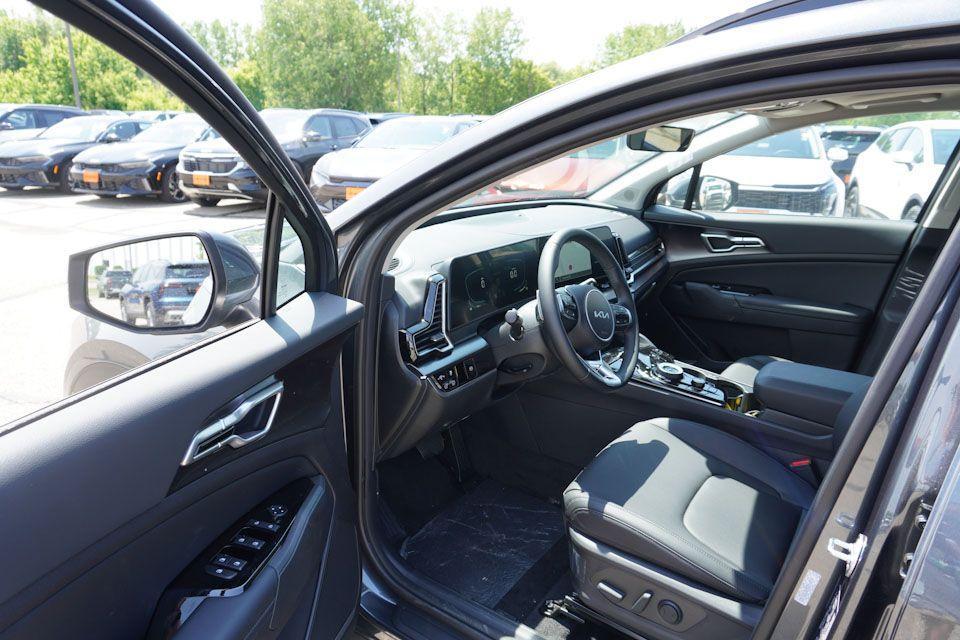 new 2025 Kia Sportage Hybrid car, priced at $32,809