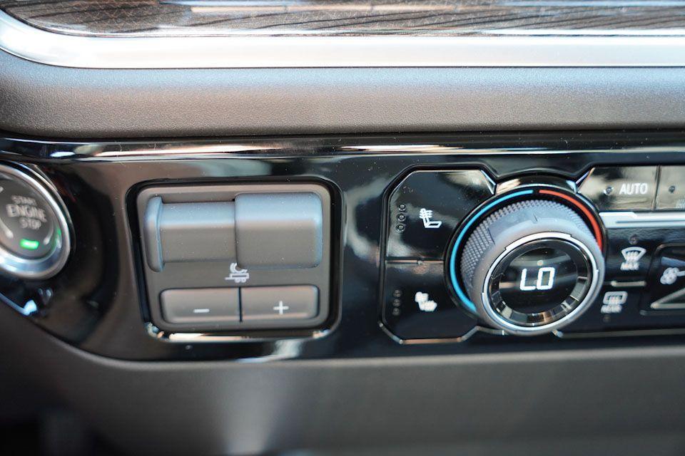 new 2025 Chevrolet Silverado 3500 car, priced at $61,690