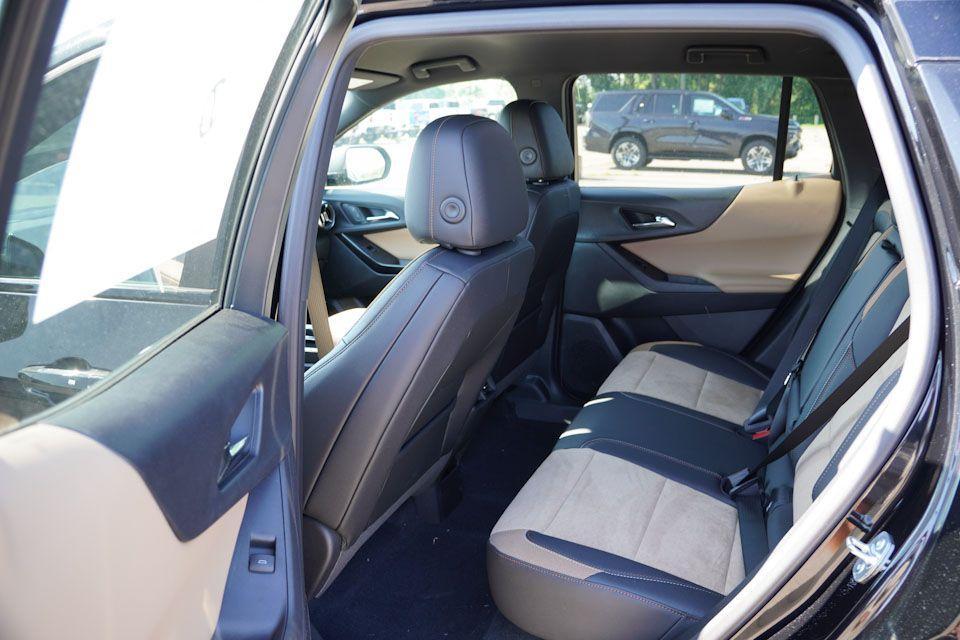 new 2026 Chevrolet Equinox car, priced at $32,895