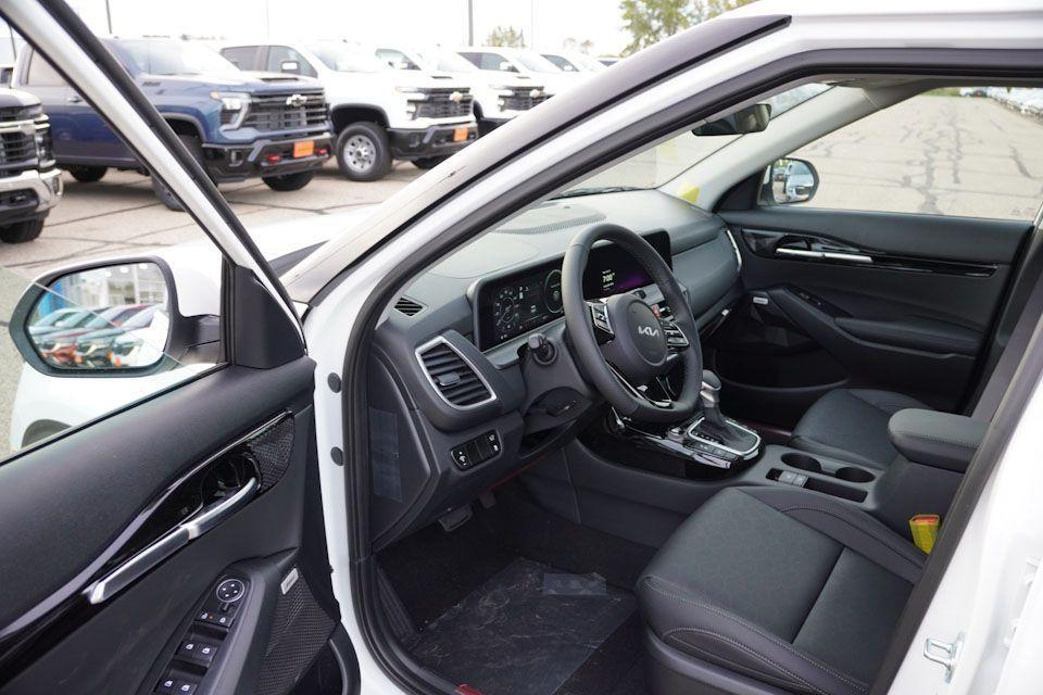 new 2026 Kia Seltos car, priced at $31,264
