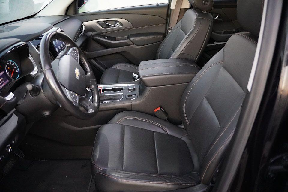 used 2020 Chevrolet Traverse car, priced at $32,333