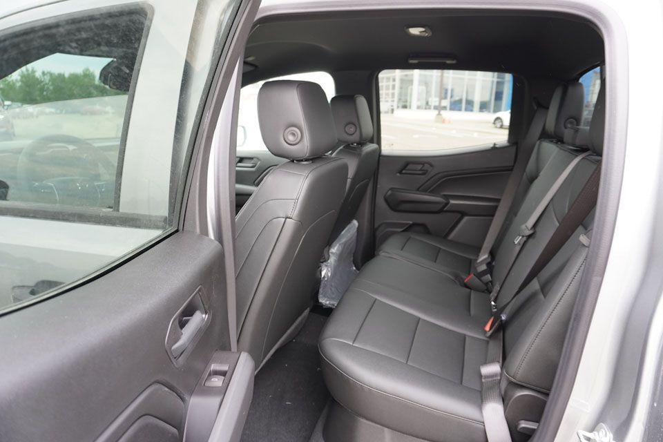 new 2025 Chevrolet Colorado car, priced at $39,915