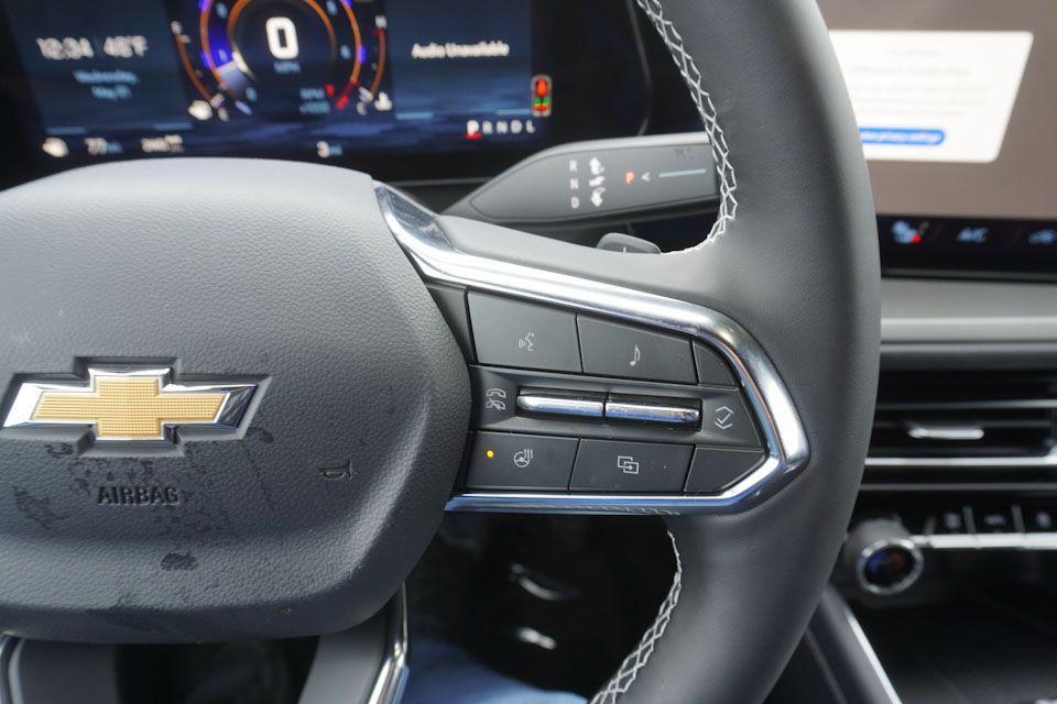 new 2025 Chevrolet Traverse car, priced at $42,687