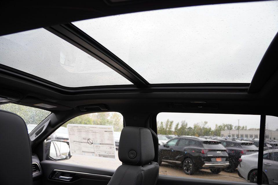 new 2026 Chevrolet Suburban car, priced at $76,213