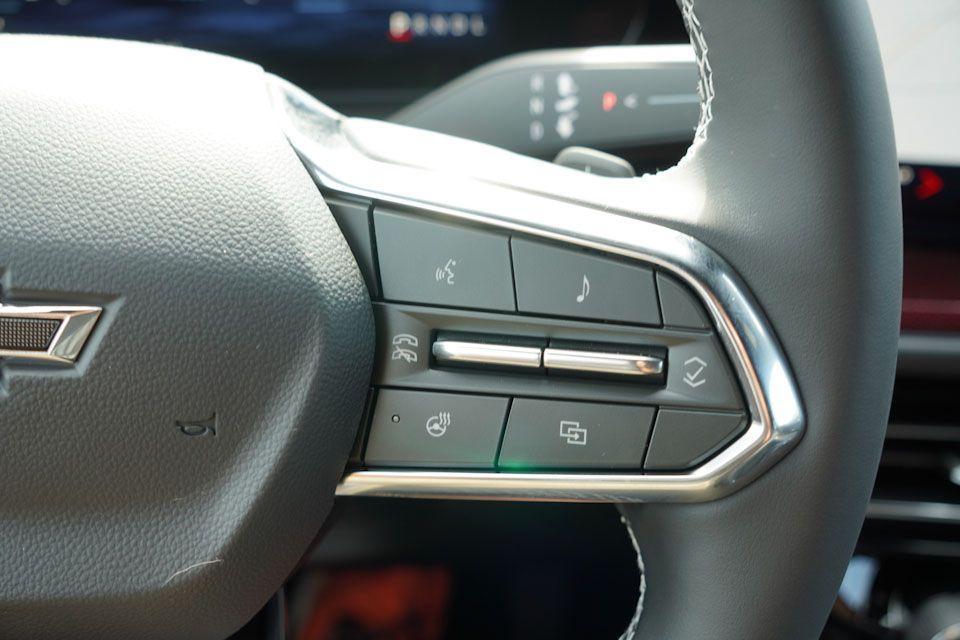 new 2026 Chevrolet Traverse car, priced at $49,661