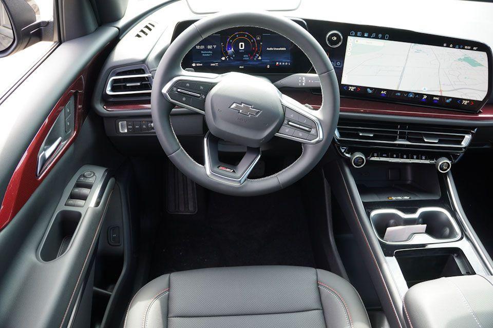 new 2026 Chevrolet Traverse car, priced at $49,661