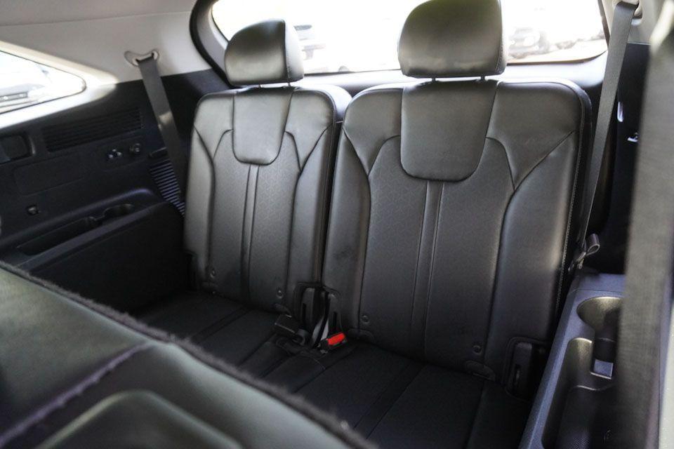 used 2022 Kia Sorento car, priced at $29,546