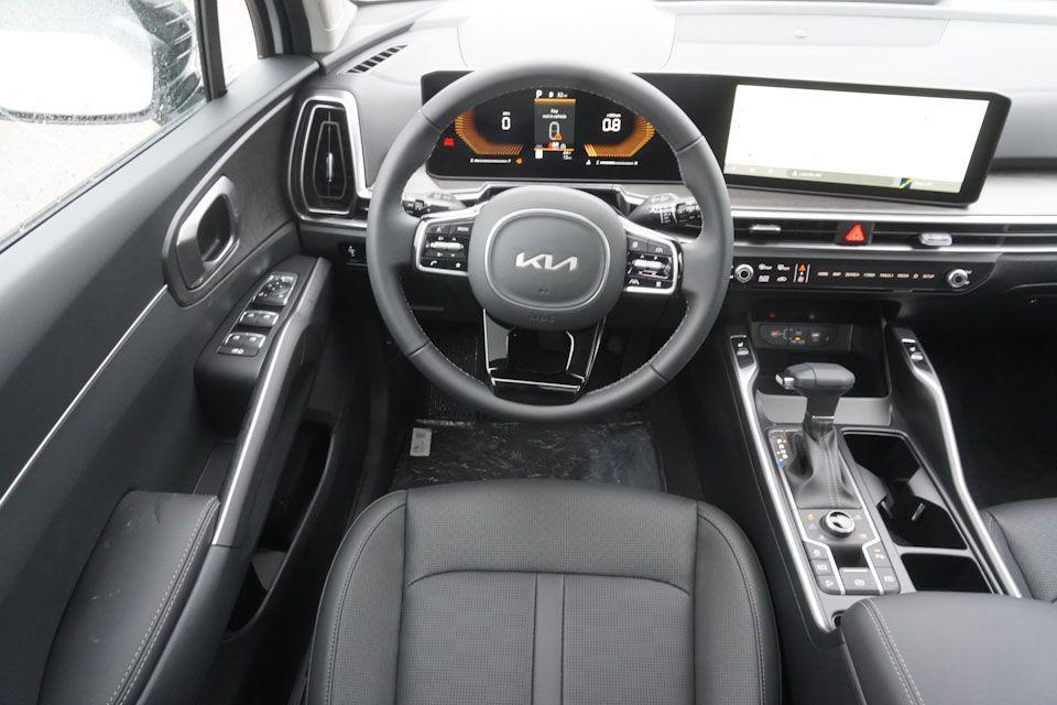 new 2025 Kia Sorento car, priced at $38,356
