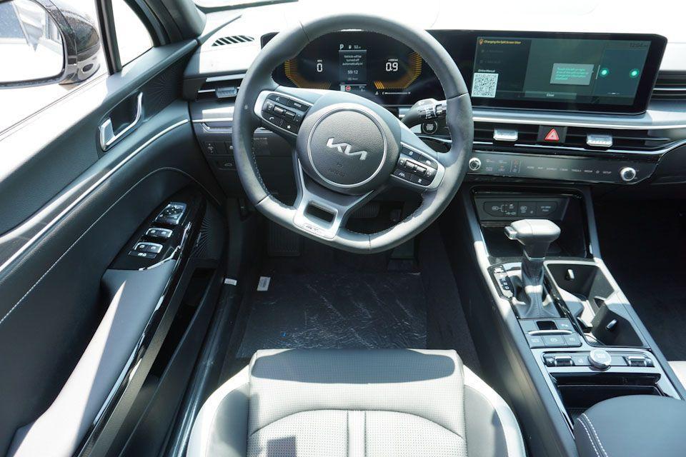 new 2025 Kia K5 car, priced at $30,161