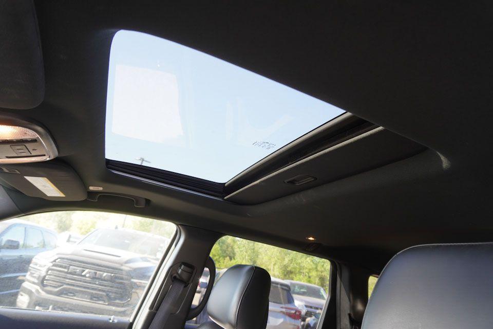 used 2020 Jeep Grand Cherokee car, priced at $24,499