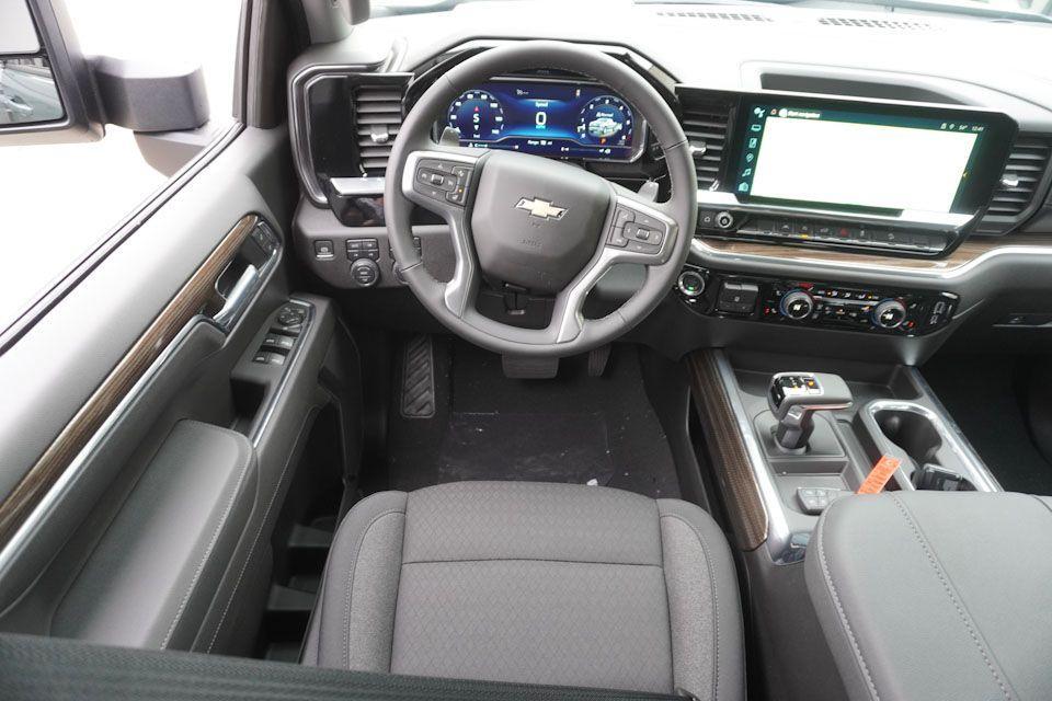 new 2025 Chevrolet Silverado 1500 car, priced at $51,933