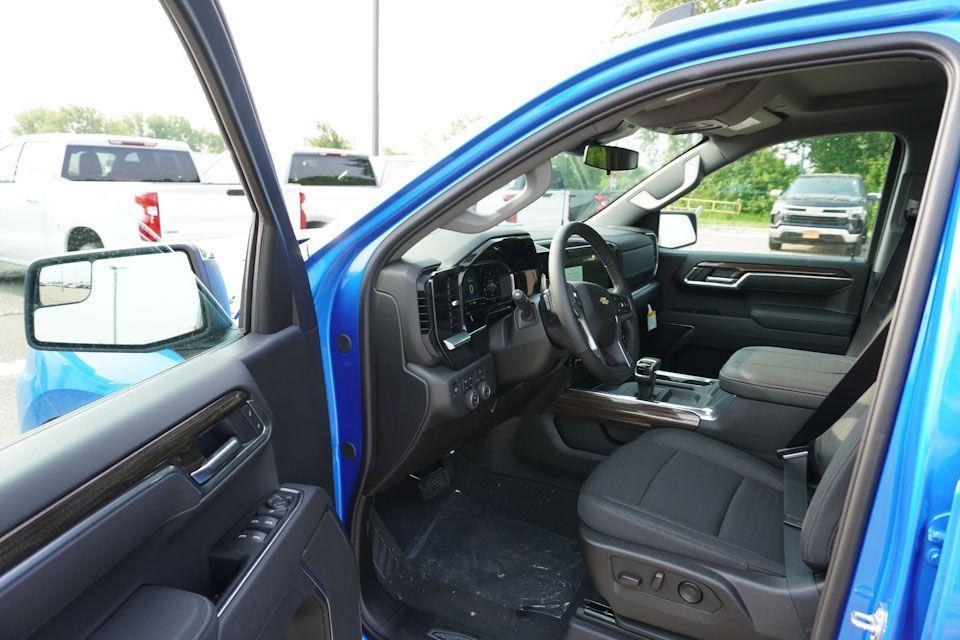 new 2025 Chevrolet Silverado 1500 car, priced at $49,905