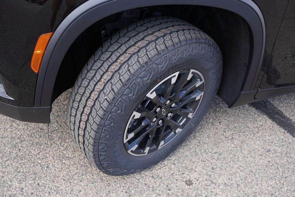 new 2026 Chevrolet Traverse car, priced at $49,661