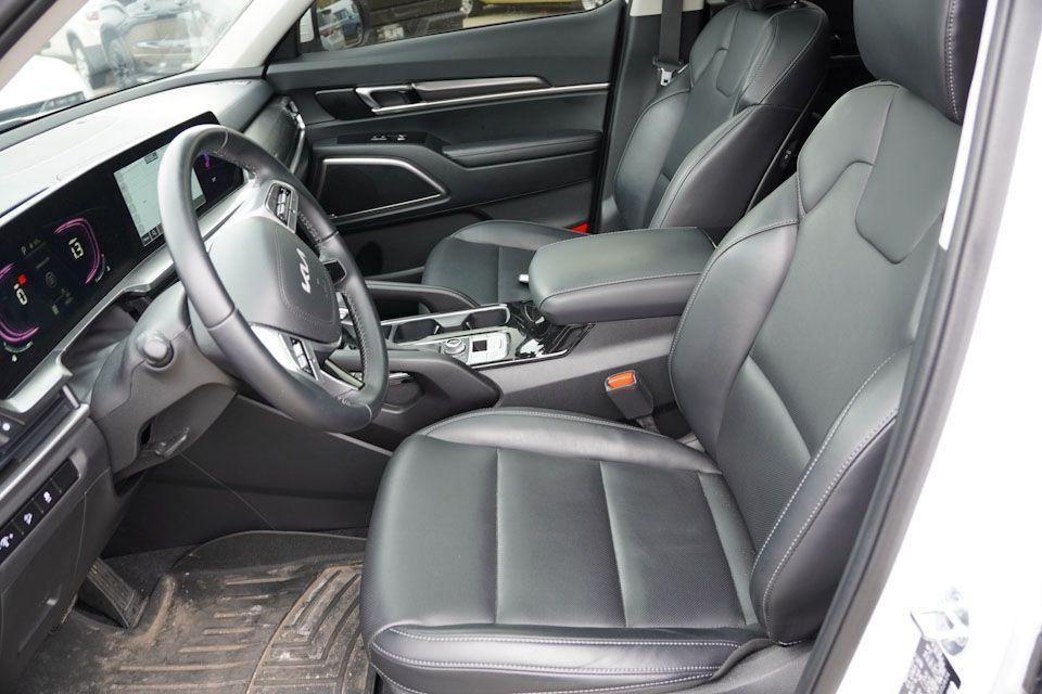 used 2024 Kia Telluride car, priced at $35,443