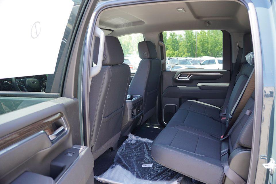 new 2025 Chevrolet Silverado 2500 car, priced at $61,360