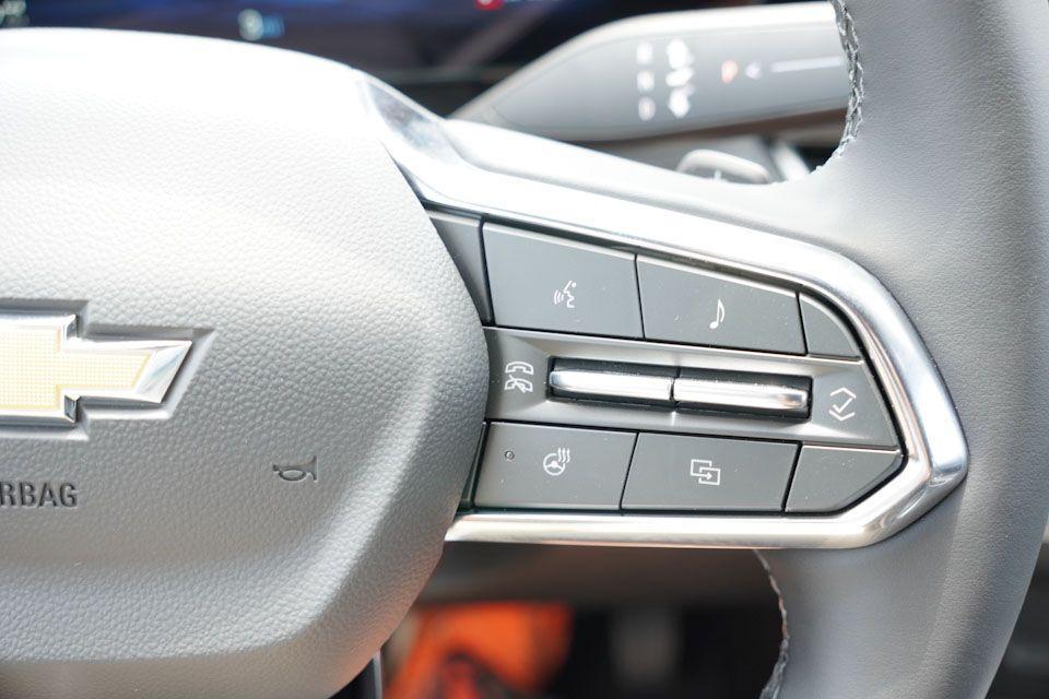 new 2026 Chevrolet Equinox car, priced at $30,233