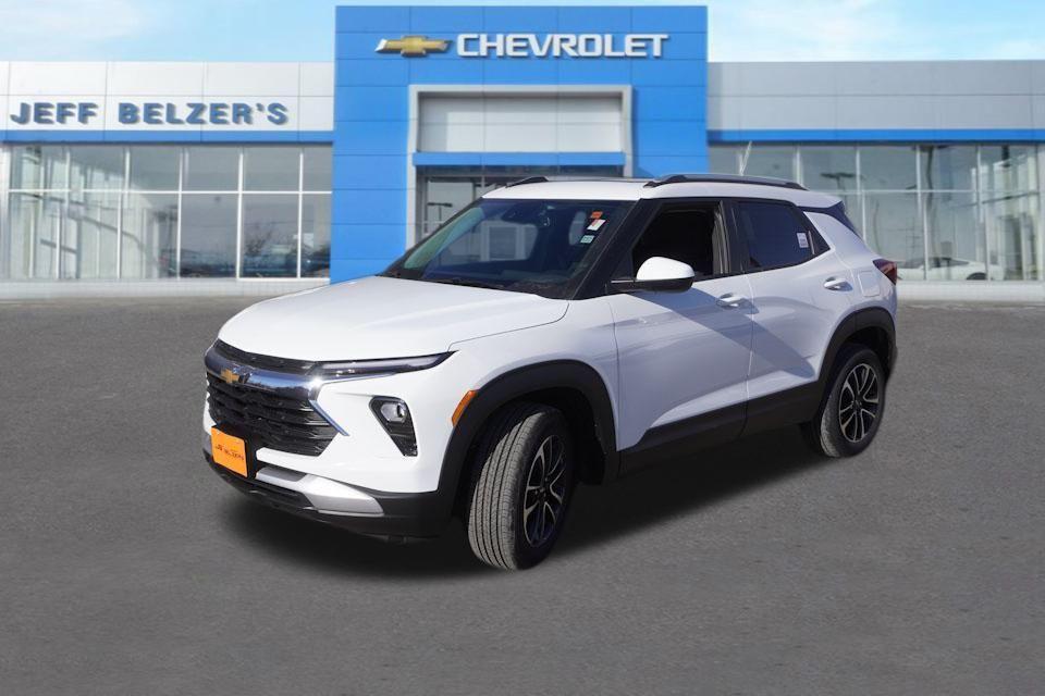 new 2025 Chevrolet TrailBlazer car, priced at $28,375