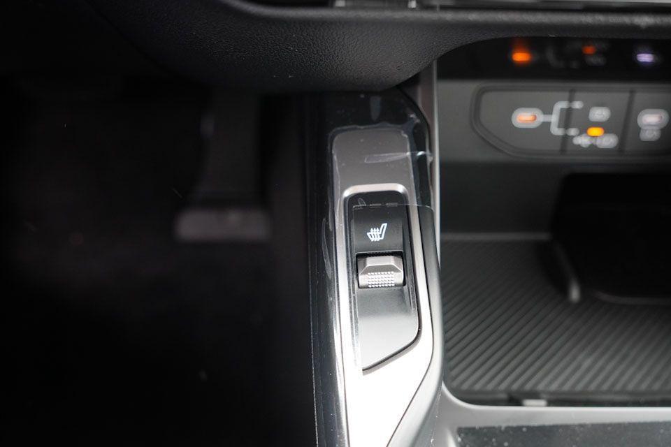 new 2026 Kia Sorento car, priced at $36,283