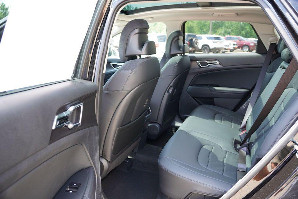 new 2026 Kia Sportage Hybrid car, priced at $39,174