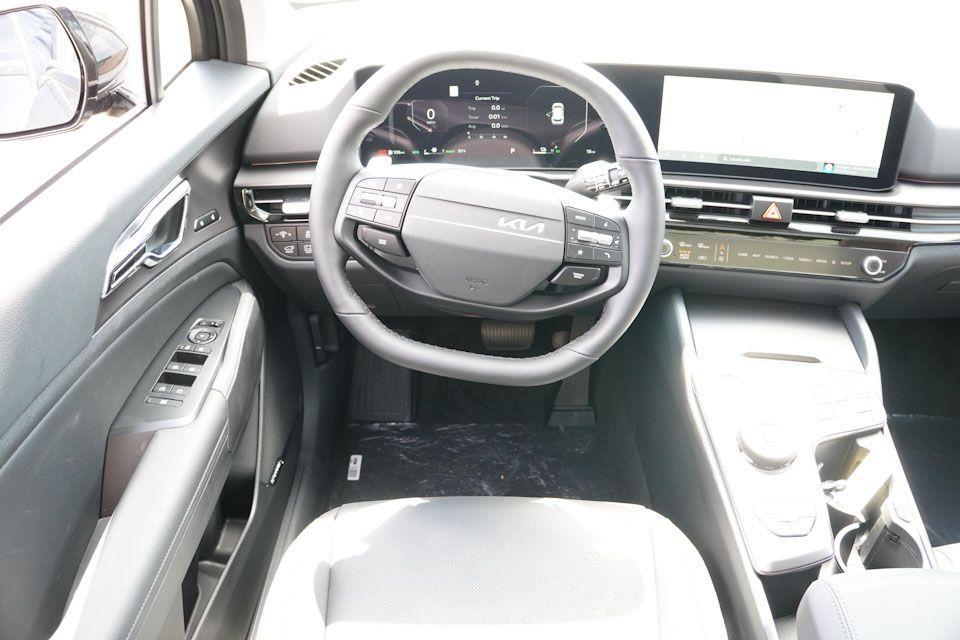 new 2026 Kia Sportage Hybrid car, priced at $39,174