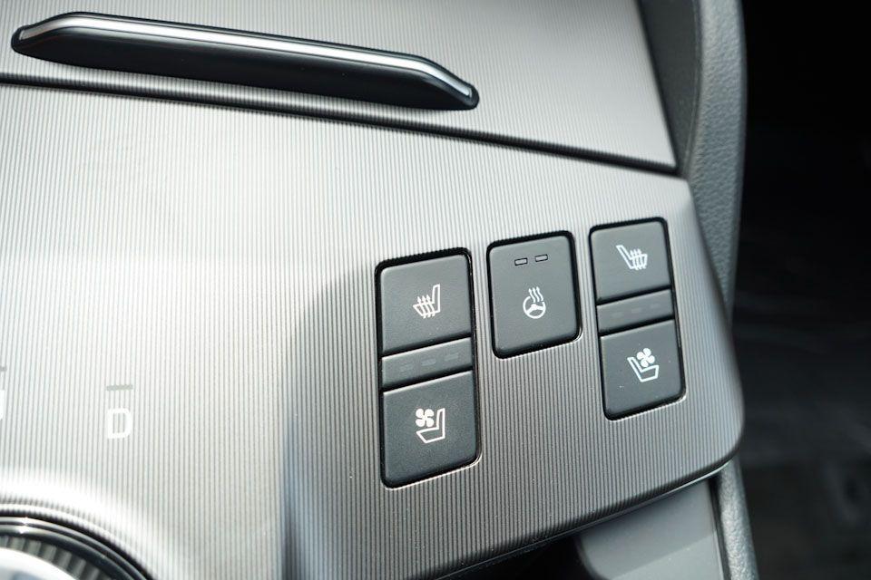 new 2026 Kia Sportage Hybrid car, priced at $39,011