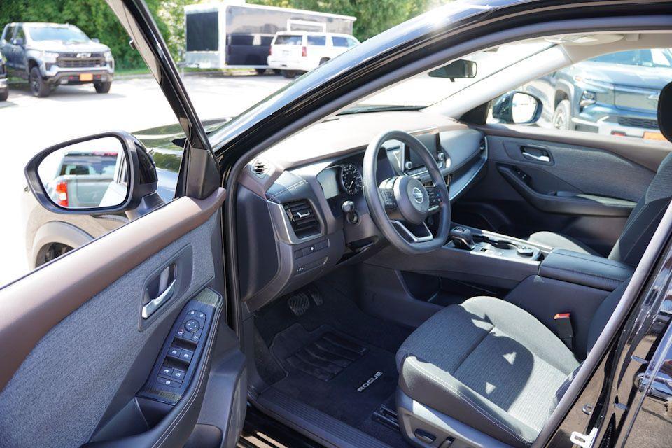 used 2021 Nissan Rogue car, priced at $22,962