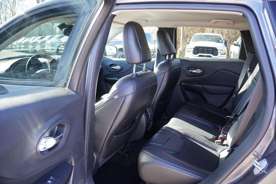 used 2019 Jeep Cherokee car, priced at $22,989