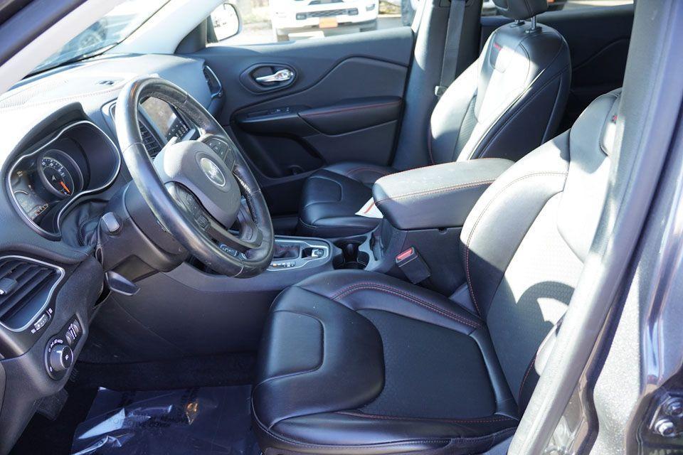 used 2019 Jeep Cherokee car, priced at $22,989