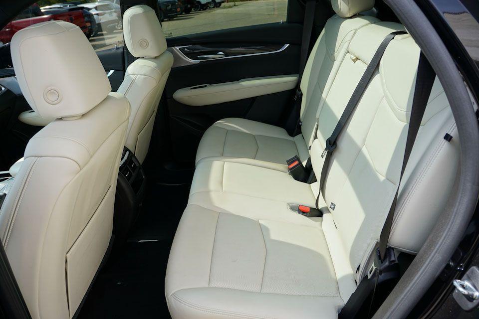 used 2023 Cadillac XT5 car, priced at $39,524