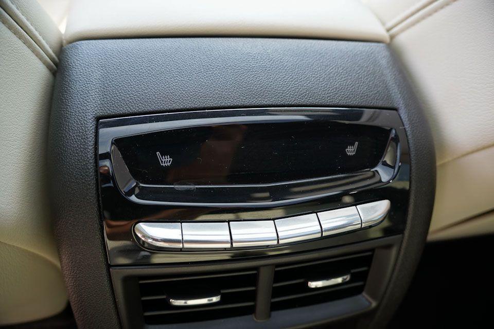 used 2023 Cadillac XT5 car, priced at $39,524