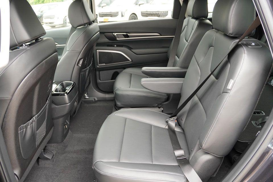 new 2025 Kia Telluride car, priced at $40,022