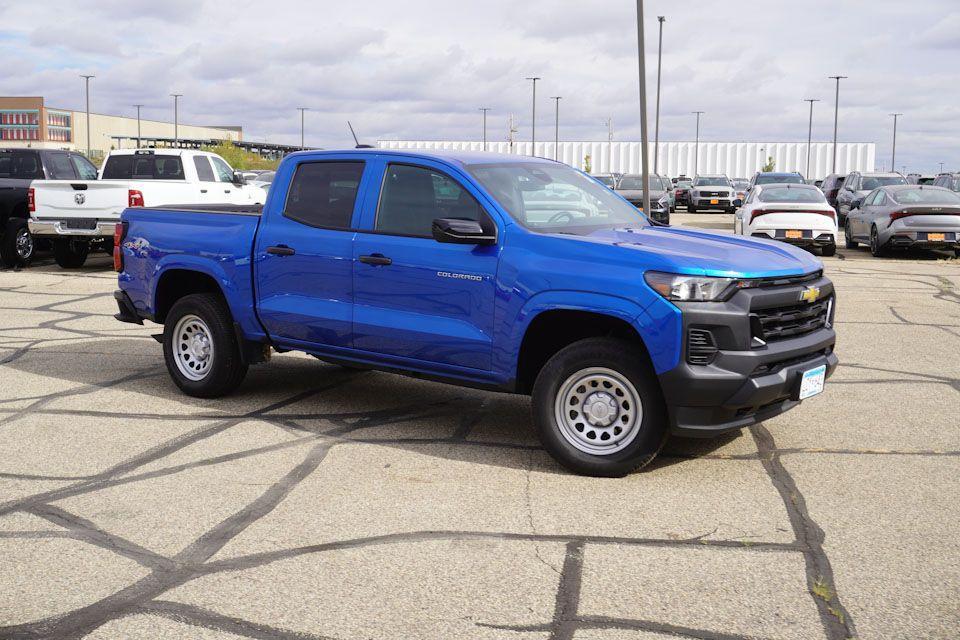 new 2024 Chevrolet Colorado car, priced at $34,000