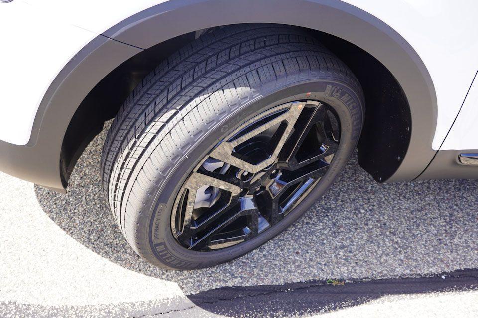 new 2025 Kia Telluride car, priced at $47,926