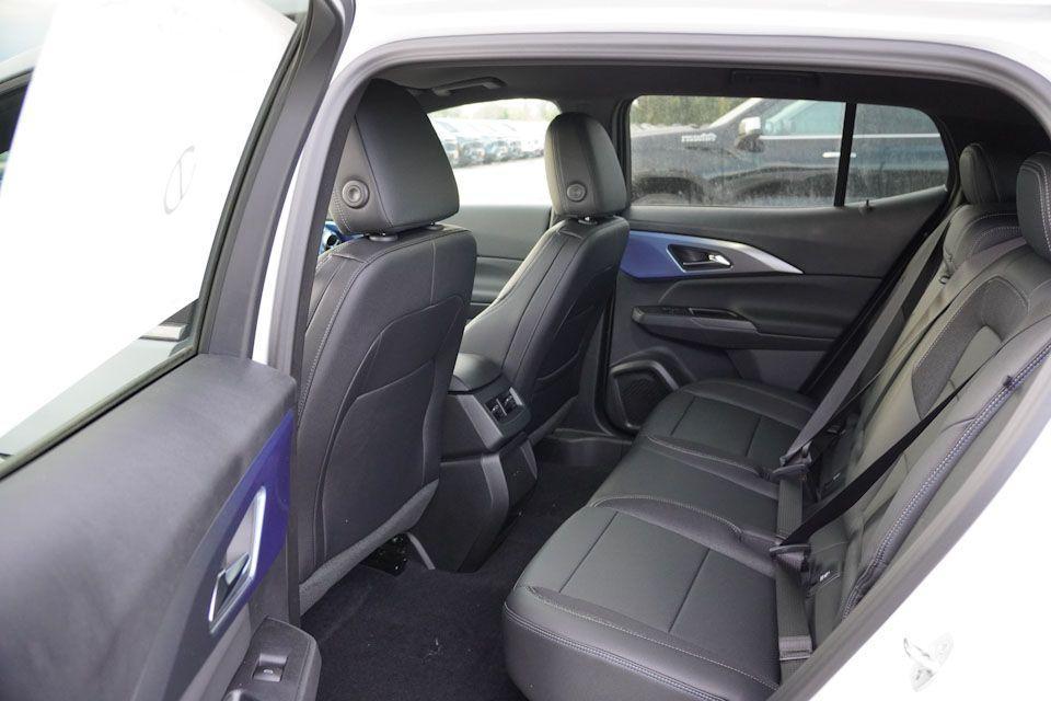 new 2026 Chevrolet Equinox EV car, priced at $39,395