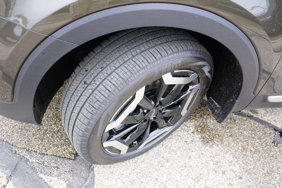 new 2025 Kia Telluride car, priced at $43,046
