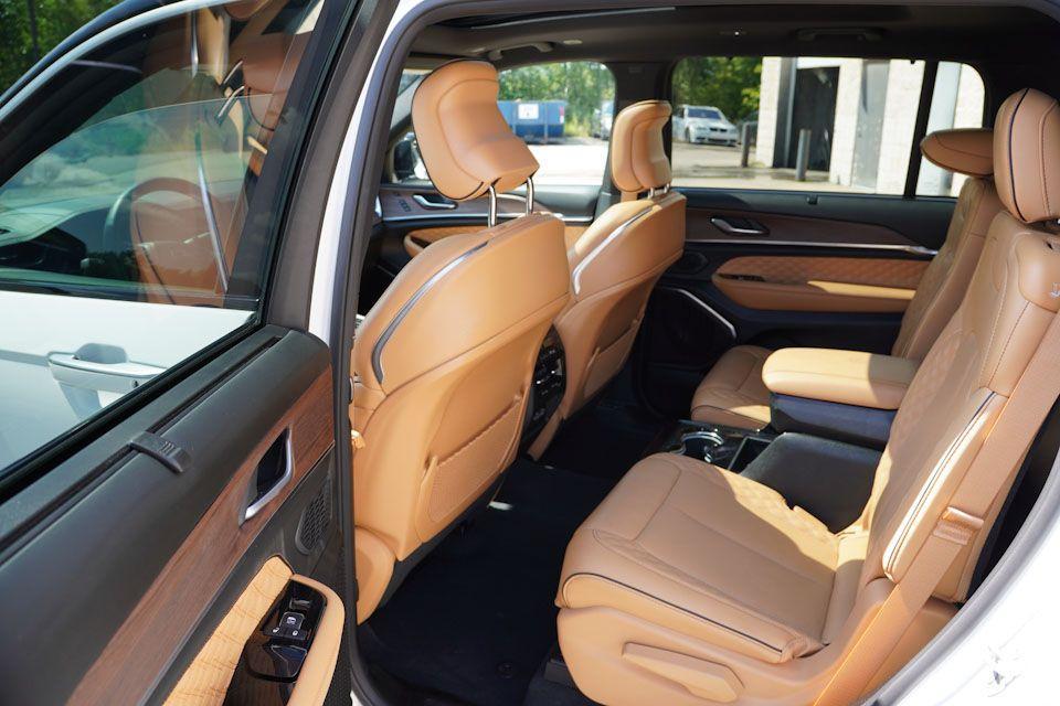 used 2024 Jeep Grand Cherokee L car, priced at $50,747