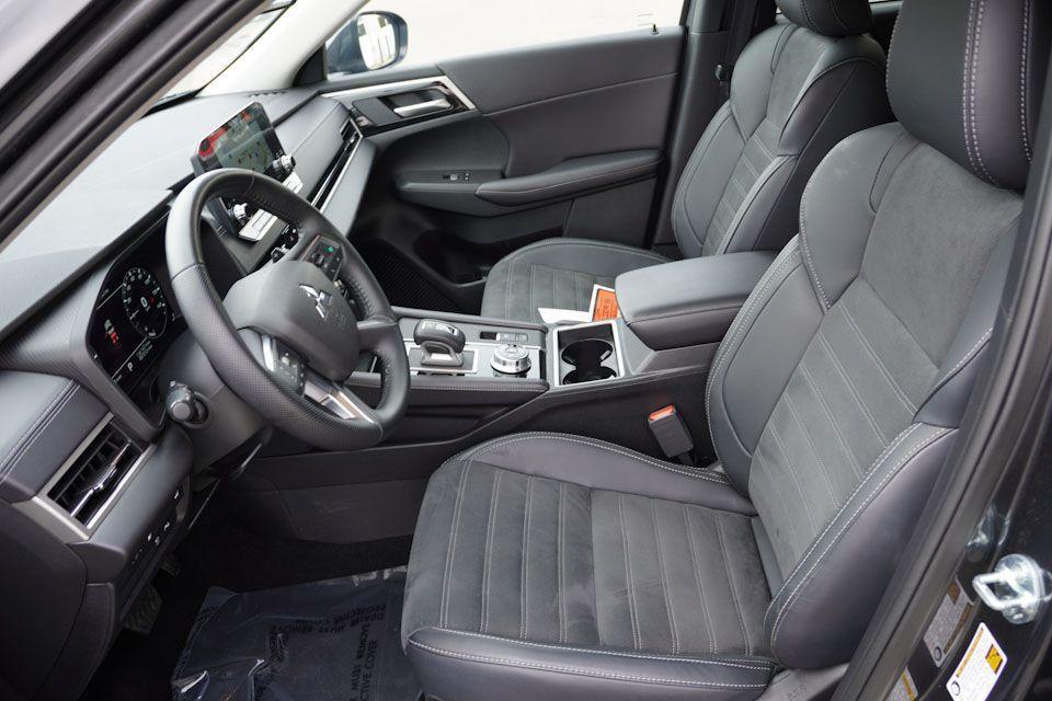 used 2025 Mitsubishi Outlander PHEV car, priced at $31,446