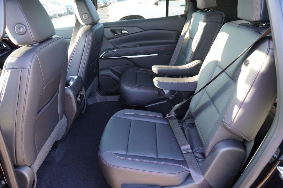 new 2026 Chevrolet Traverse car, priced at $49,661