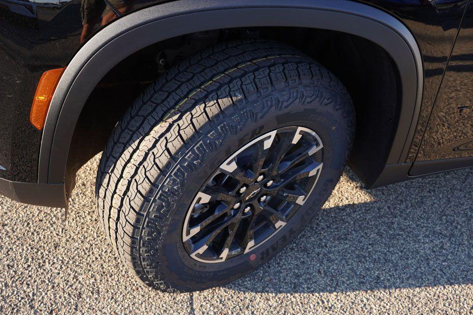 new 2026 Chevrolet Traverse car, priced at $49,661