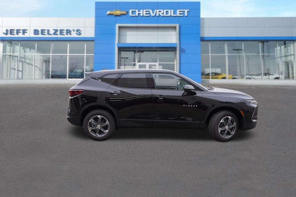 new 2025 Chevrolet Blazer car, priced at $37,185